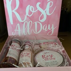 Rose All Day Gift Set